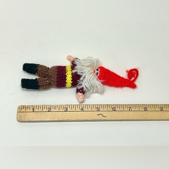 Mid Century Vintage Hand Knitted Wool Homemade Santa Claus Xmas Tree Ornament - Picture 5 of 8